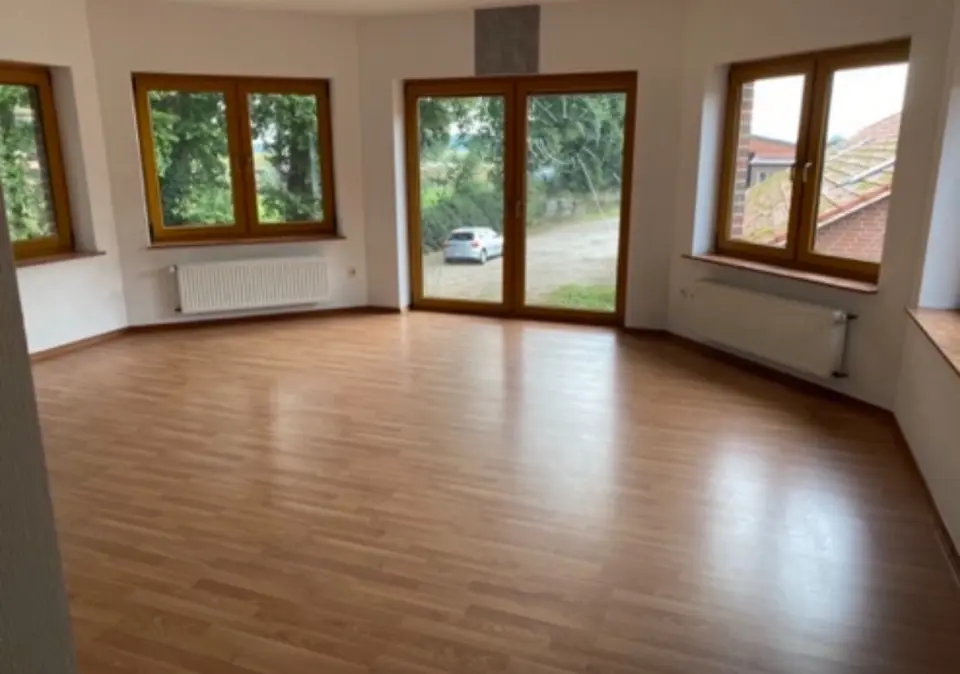 4 Zimmer Wohnung mit 160 m² in Leer – Bild 1
