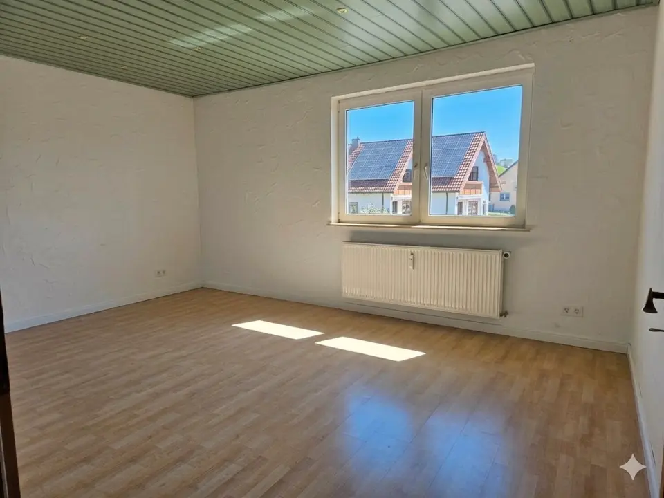 6 Zimmer Wohnung mit 140 m² in Sonneberg – Bild 4