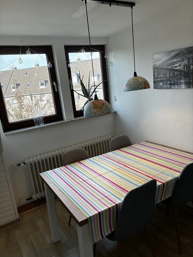 4 Zimmer Wohnung mit 62 m² in Düsseldorf – Bild 6