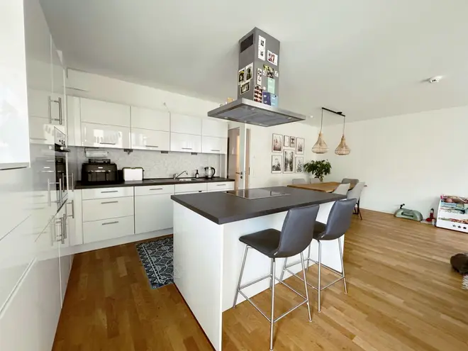 3 Zimmer Wohnung mit 95 m² in Hamburg – Bild 2