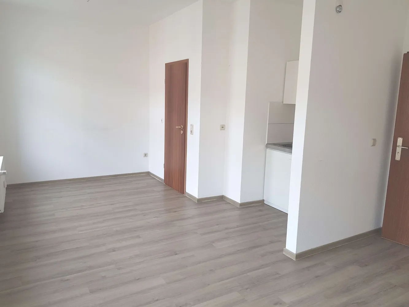 1 Zimmer Wohnung mit 27 m² in Halle (Saale) – Bild 2