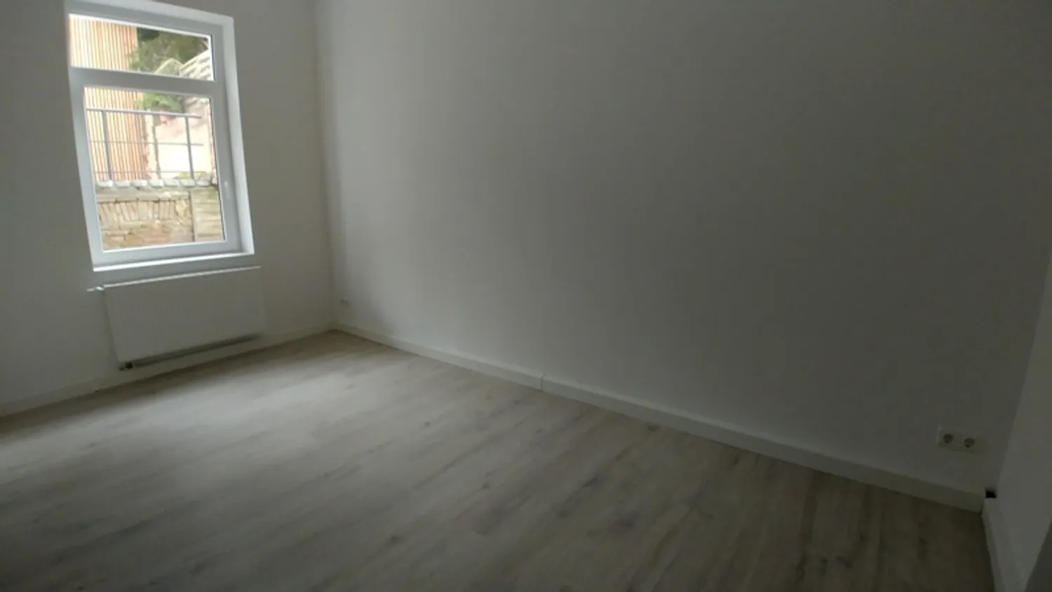 4 Zimmer Wohnung mit 85 m² in Greiz – Bild 1