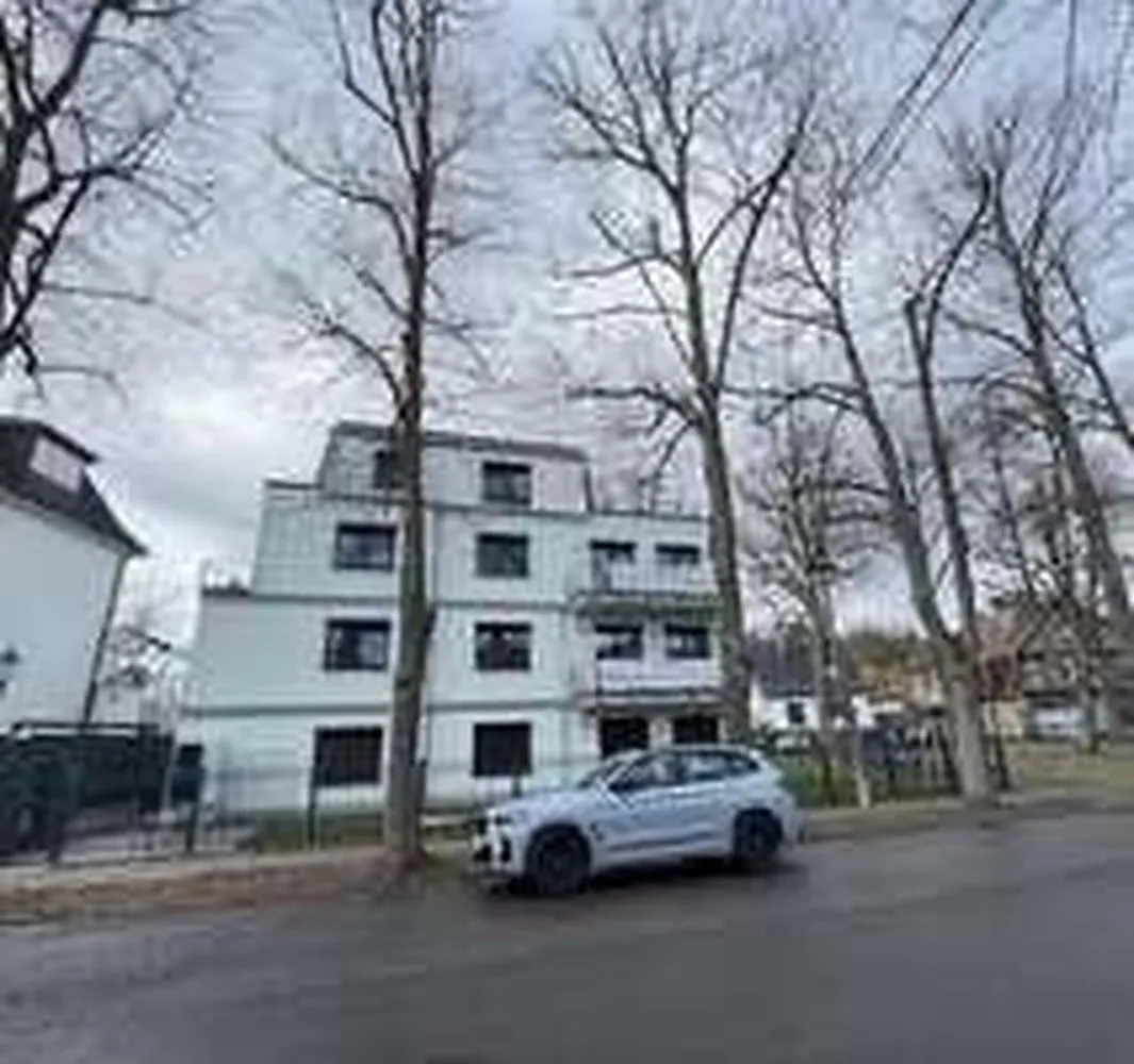4 Zimmer Wohnung mit 143 m² in Berlin – Bild 8