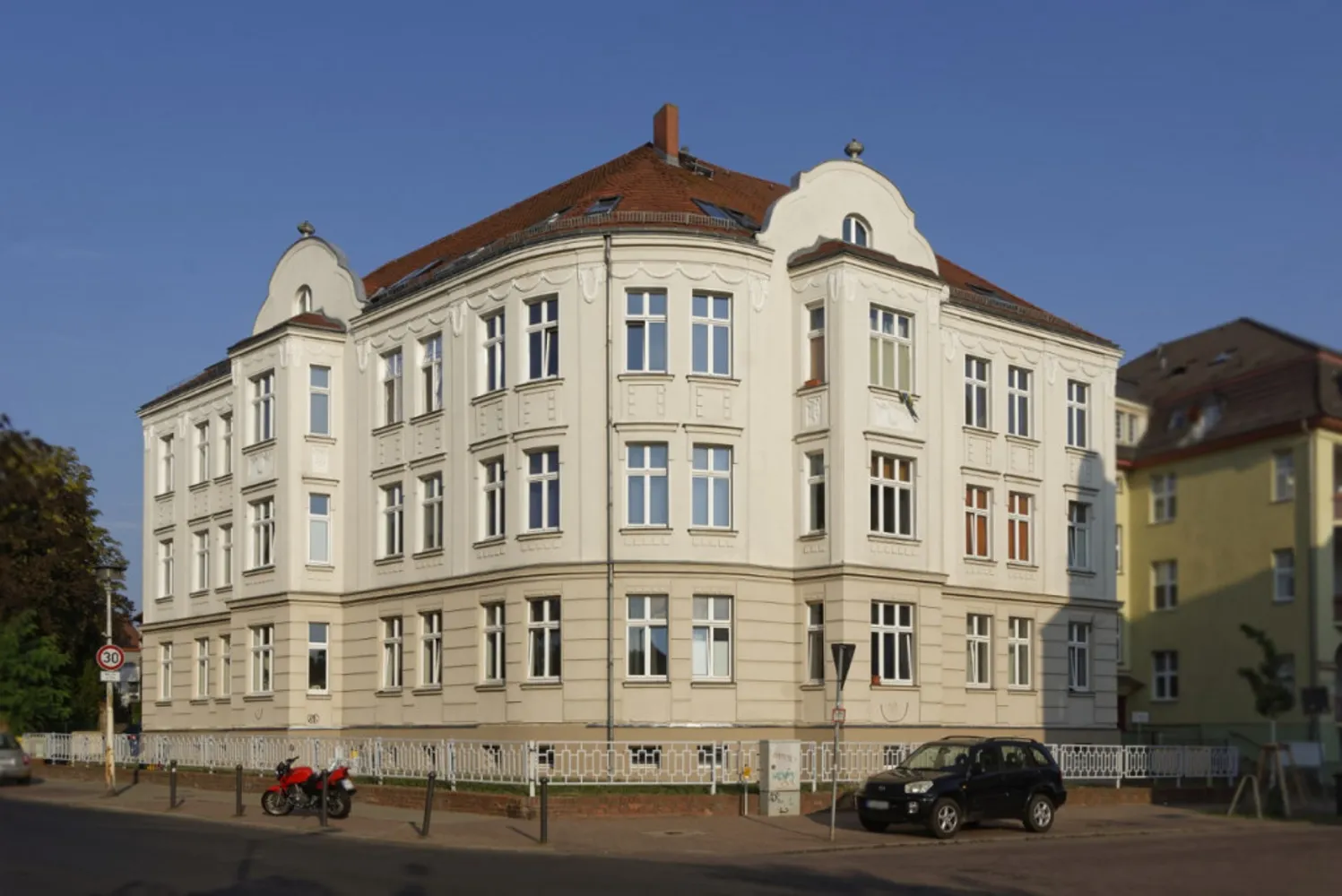 3 Zimmer Wohnung mit 124 m² in Frankfurt (Oder) – Bild 1
