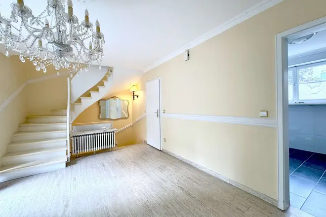 3 Zimmer Haus mit 180 m² in München – Bild 11