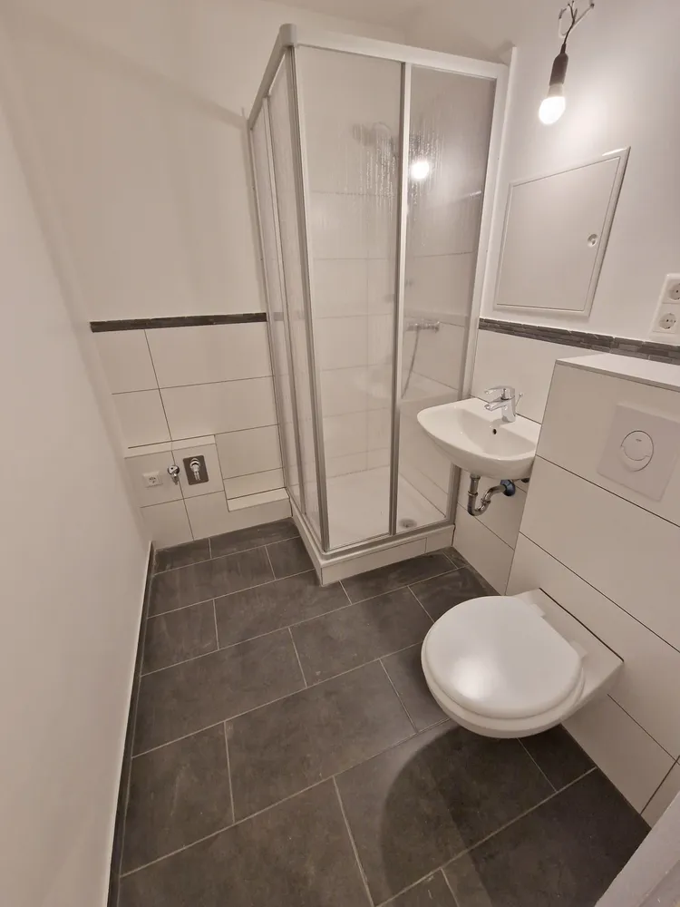 6 Zimmer Wohnung mit 118 m² in Halle (Saale) – Bild 6