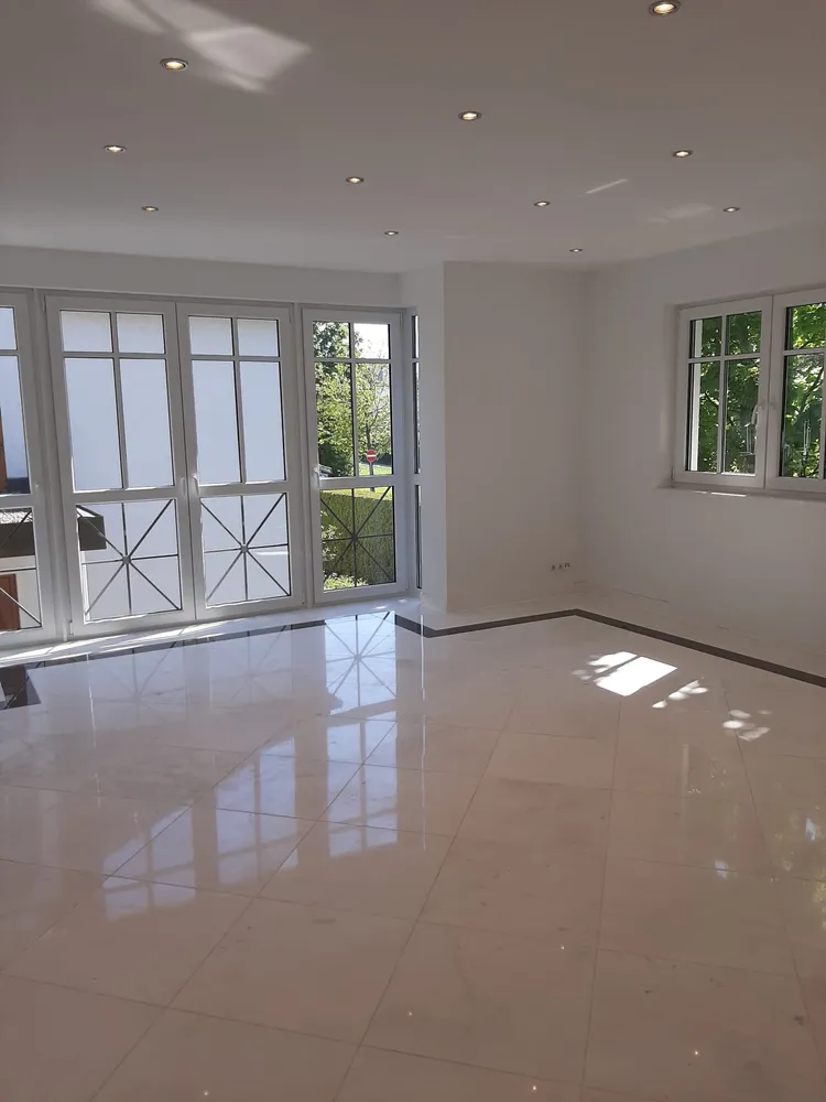 3 Zimmer Wohnung mit 130 m² in München – Bild 1