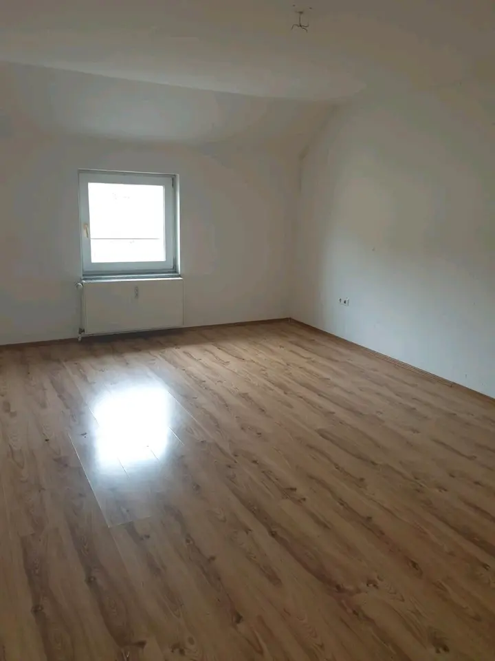 6 Zimmer Wohnung mit 113 m² in Krefeld – Bild 3