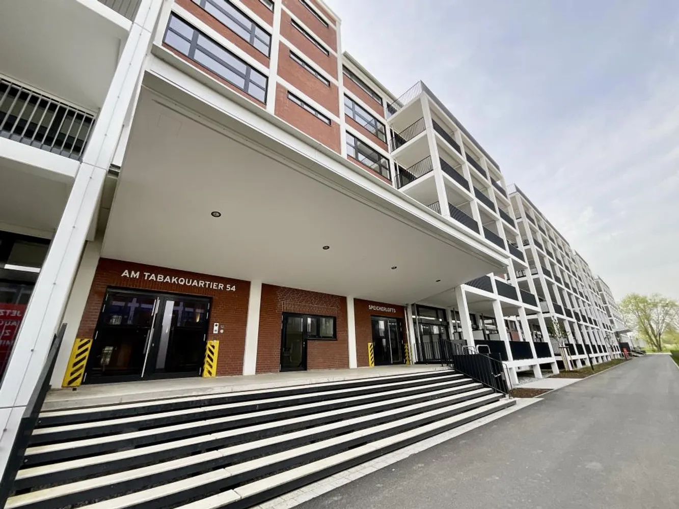1 Zimmer Wohnung mit 81 m² in Bremen – Bild 1