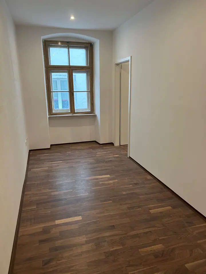 5 Zimmer Wohnung mit 100 m² in Regensburg – Bild 8