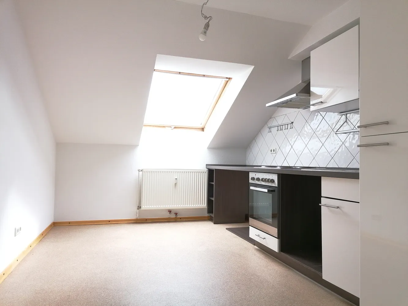 4 Zimmer Wohnung mit 75 m² in Wiesbaden – Bild 2