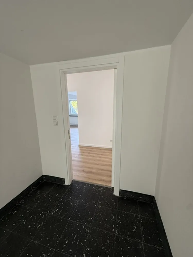 3 room apartment with 103 m² in Krefeld – Photo 1