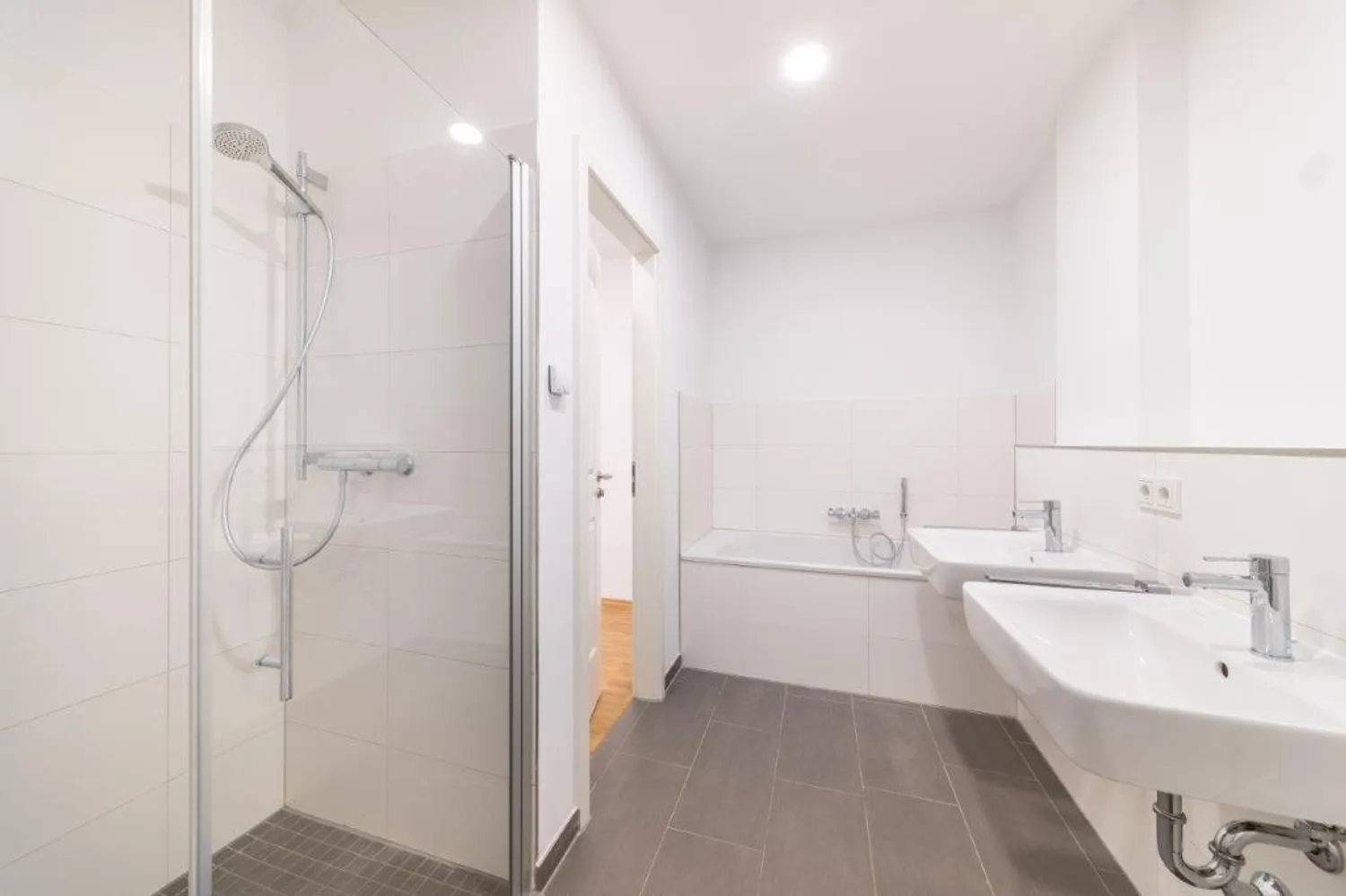 2 Zimmer Wohnung mit 65 m² in Halle (Saale) – Bild 3