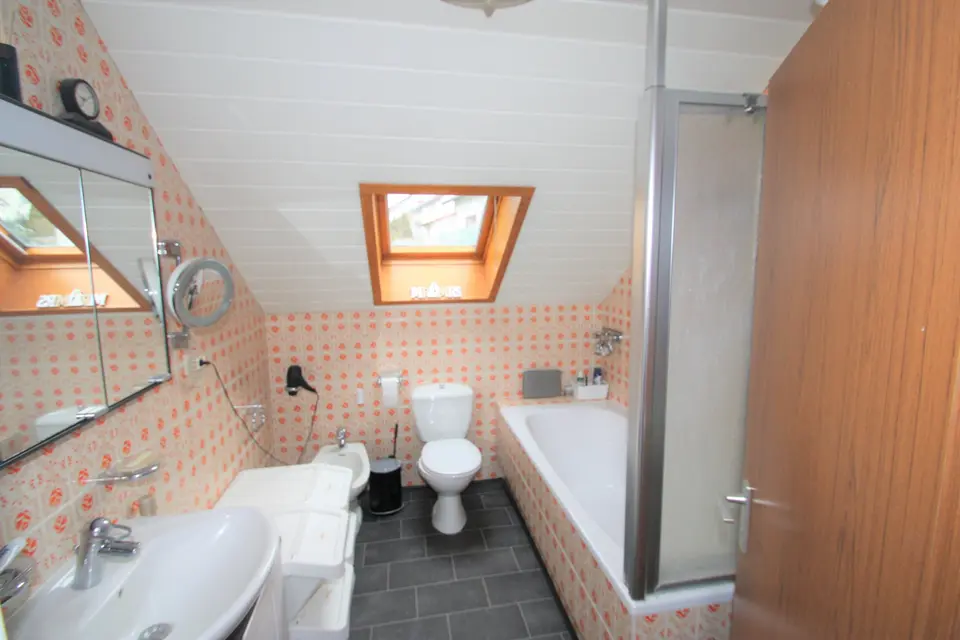 3 Zimmer Wohnung mit 100 m² in Saarbrücken – Bild 5