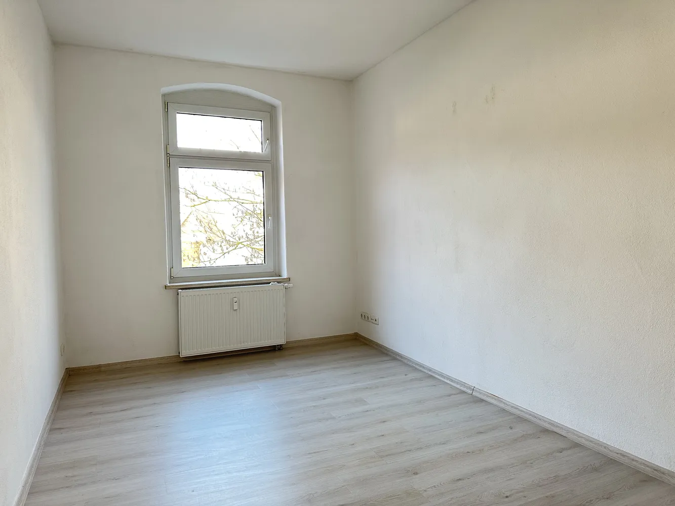 5 Zimmer Wohnung mit 95 m² in Stendal – Bild 6
