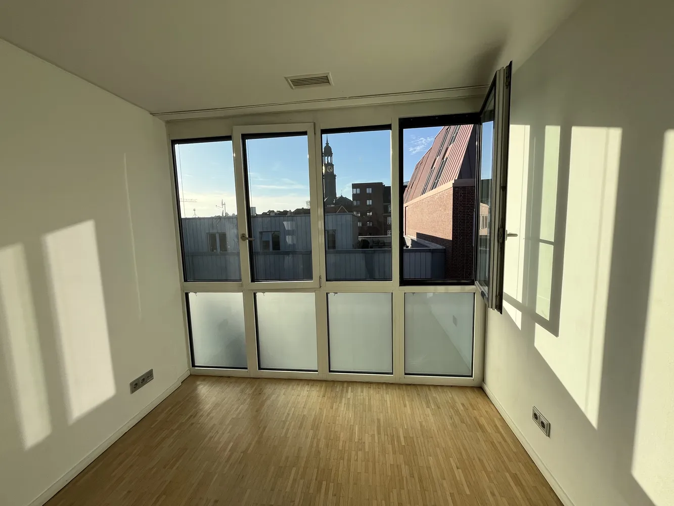 4 Zimmer Wohnung mit 110 m² in Hamburg – Bild 10