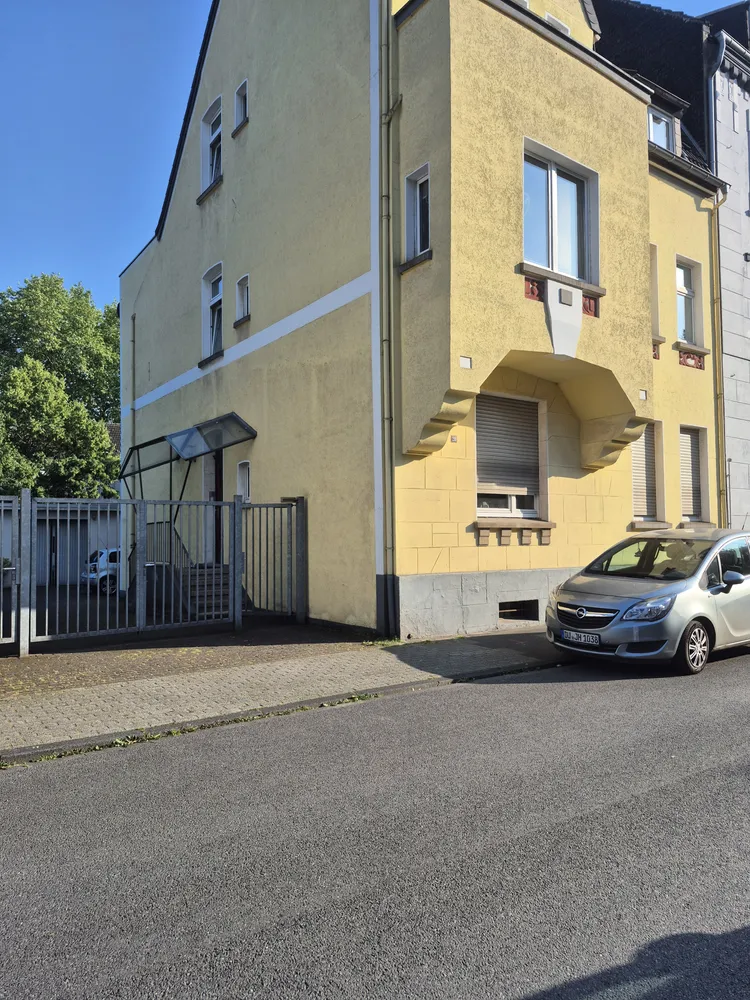 4 Zimmer Wohnung mit 75 m² in Duisburg – Bild 1