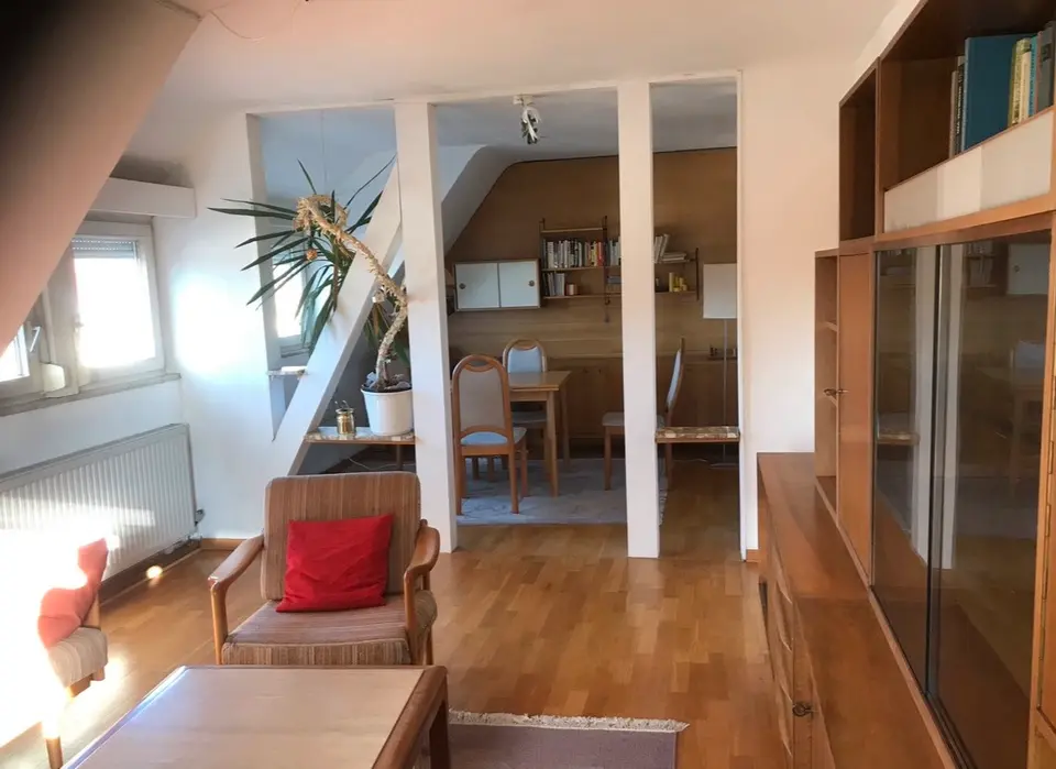 WG-Zimmer mit 55 m² in Stuttgart – Bild 1
