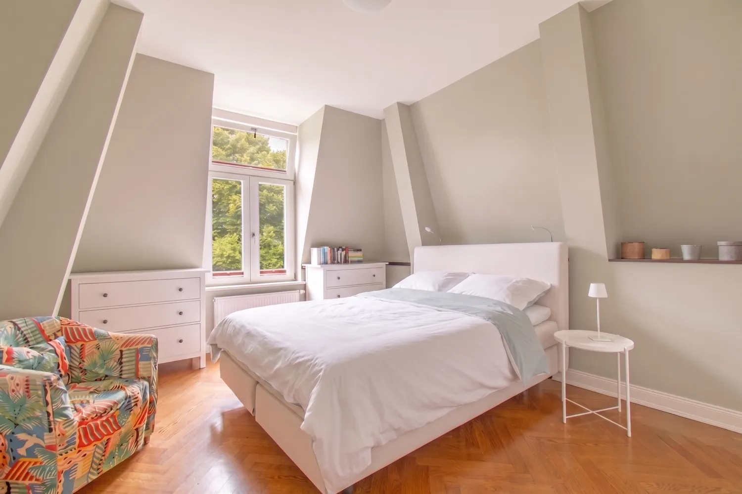 4 Zimmer Wohnung mit 144 m² in Hamburg – Bild 6