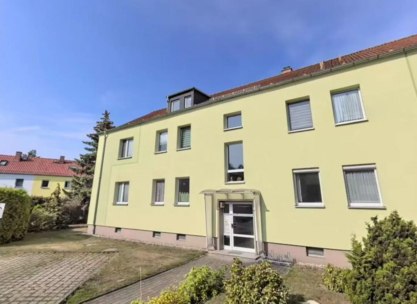 5 Zimmer Wohnung mit 98 m² in Borna – Bild 2