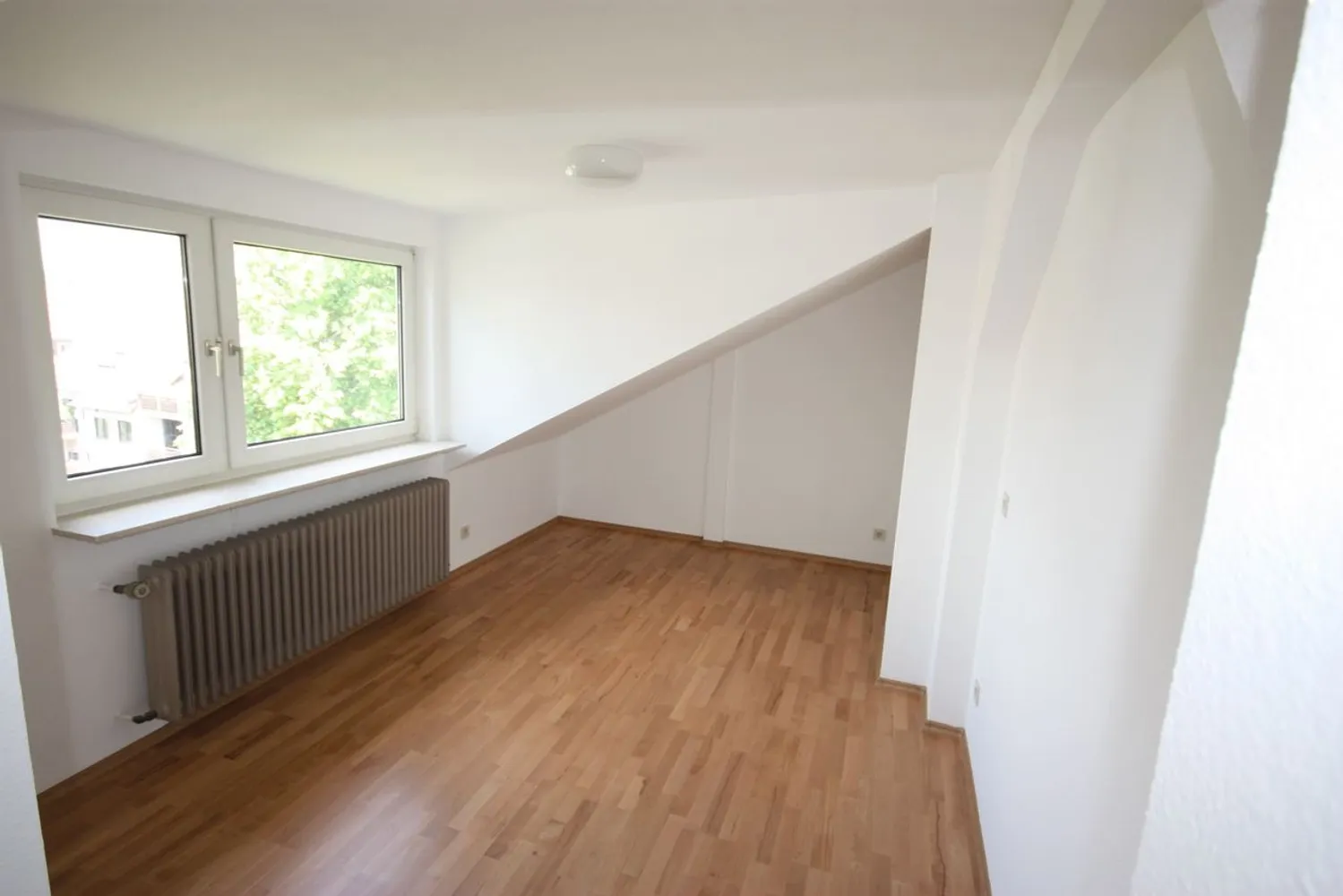 4 Zimmer Wohnung mit 100 m² in Frankfurt am Main – Bild 5