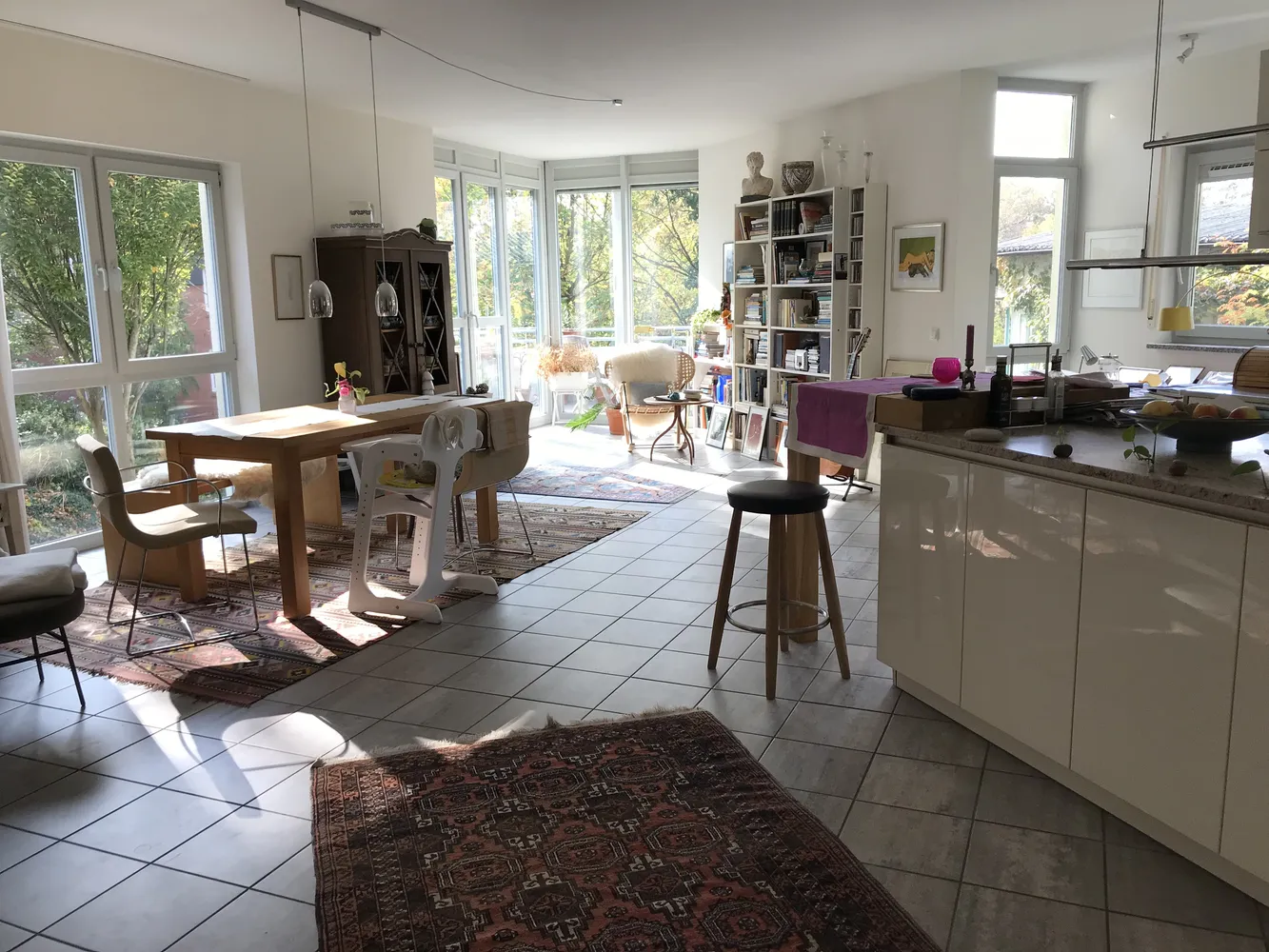 4 Zimmer Wohnung mit 155 m² in Wiesbaden – Bild 2