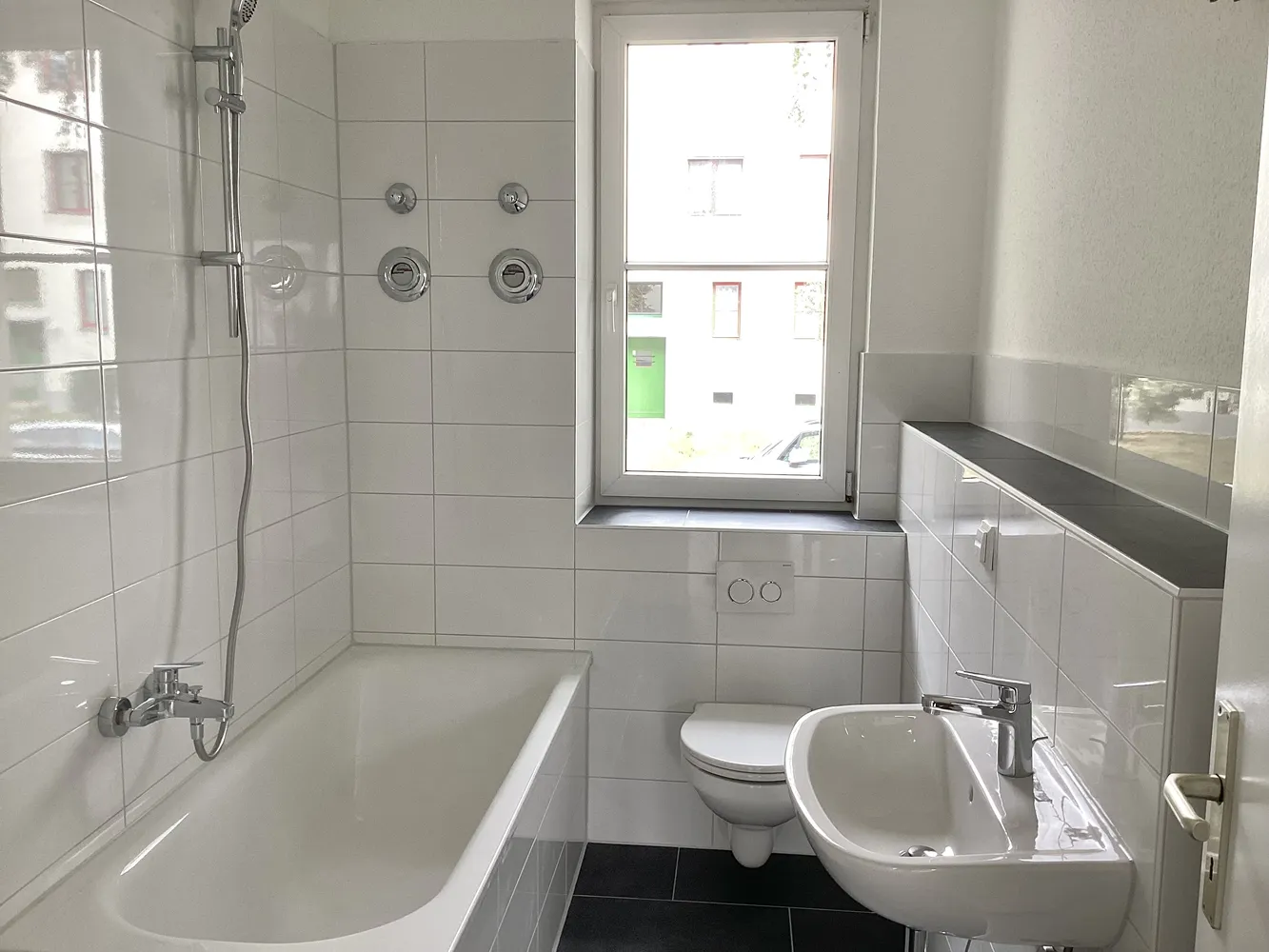 4 Zimmer Wohnung mit 74 m² in Magdeburg – Bild 1