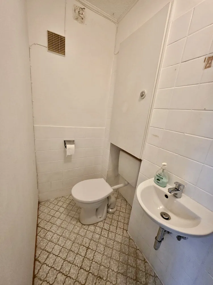 1 room apartment with 29 m² in Wiesbaden – Photo 4