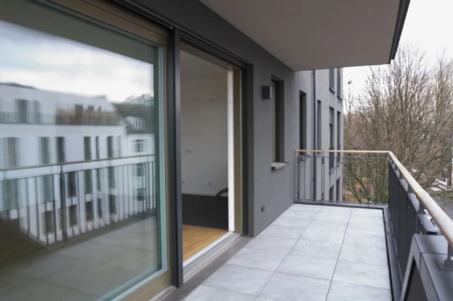 3 Zimmer Wohnung mit 98 m² in Berlin – Bild 3