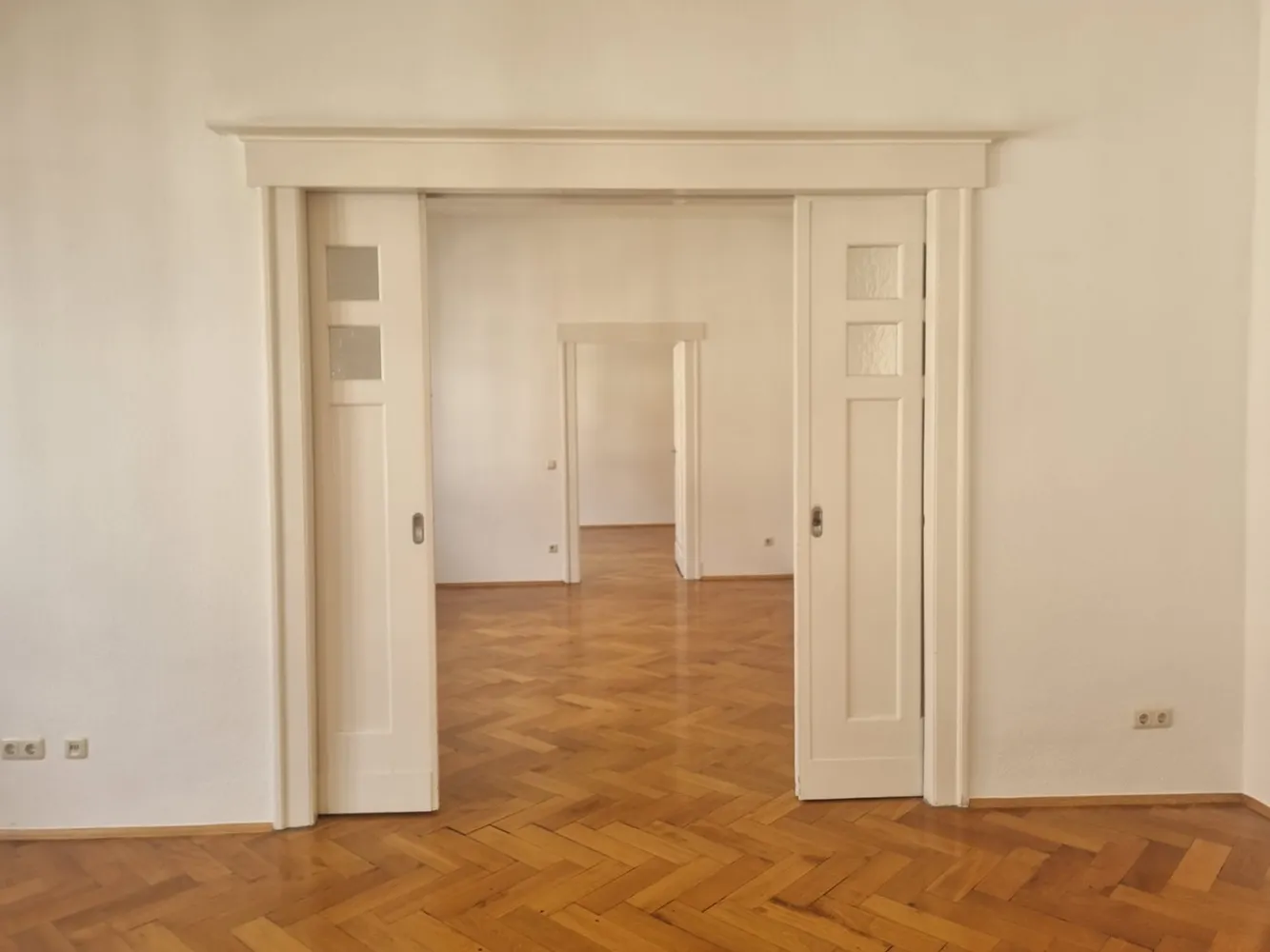 5 Zimmer Wohnung mit 192 m² in Jena – Bild 2