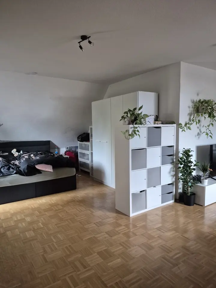 4 Zimmer Wohnung mit 143 m² in Würzburg – Bild 2