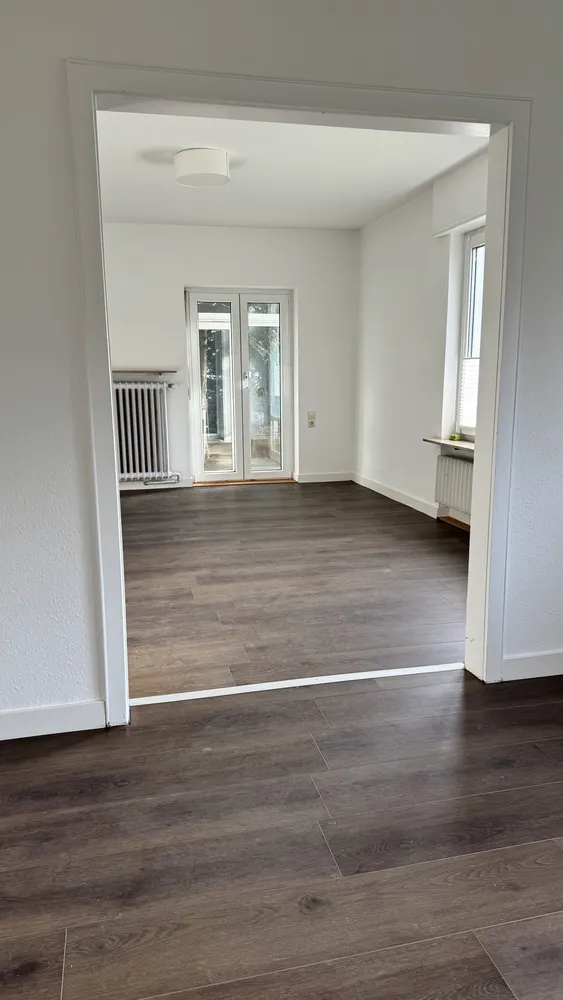 5 Zimmer Wohnung mit 100 m² in Stuttgart – Bild 1