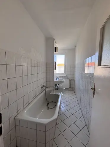 2 Zimmer Wohnung mit 50 m² in Halle (Saale) – Bild 6