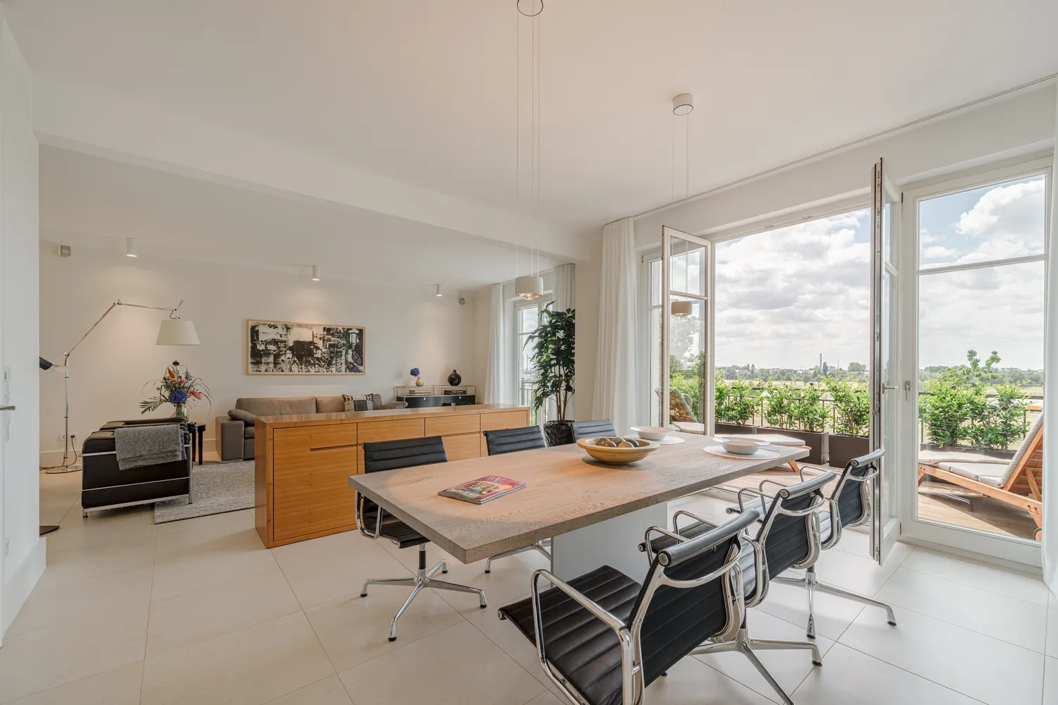 4 Zimmer Wohnung mit 170 m² in Düsseldorf – Bild 3