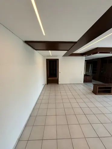 4 Zimmer Wohnung mit 240 m² in Stuttgart – Bild 2