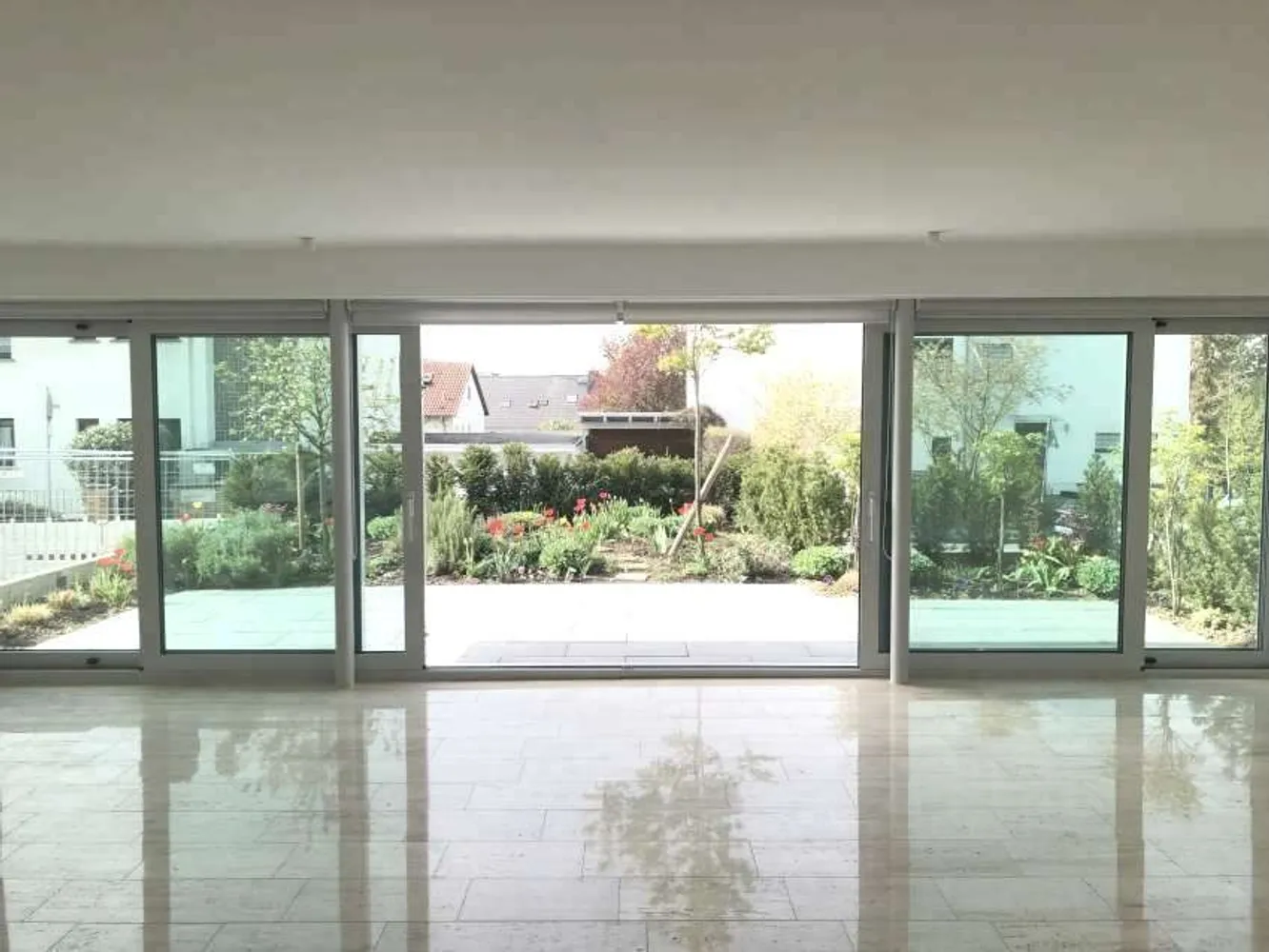 2 Zimmer Wohnung mit 110 m² in Wiesbaden – Bild 1