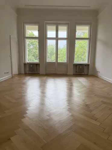 3 Zimmer Wohnung mit 143 m² in Berlin – Bild 2