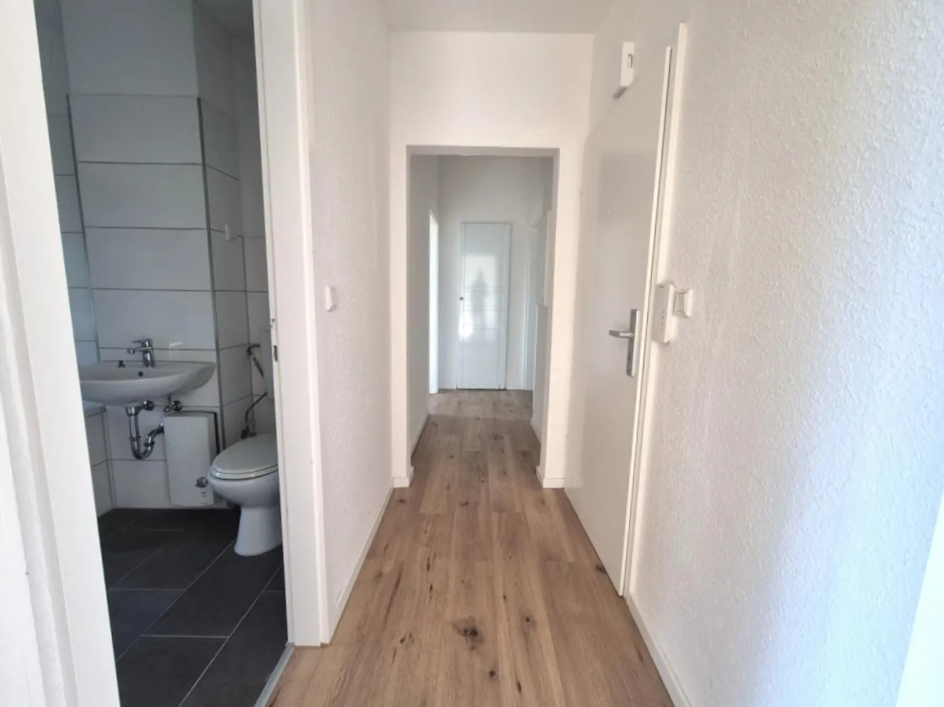 3 Zimmer Wohnung mit 67 m² in Duisburg – Bild 2