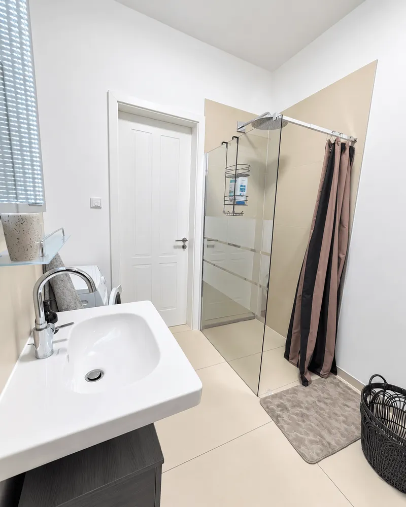 2 Zimmer Wohnung mit 60 m² in Berlin – Bild 4
