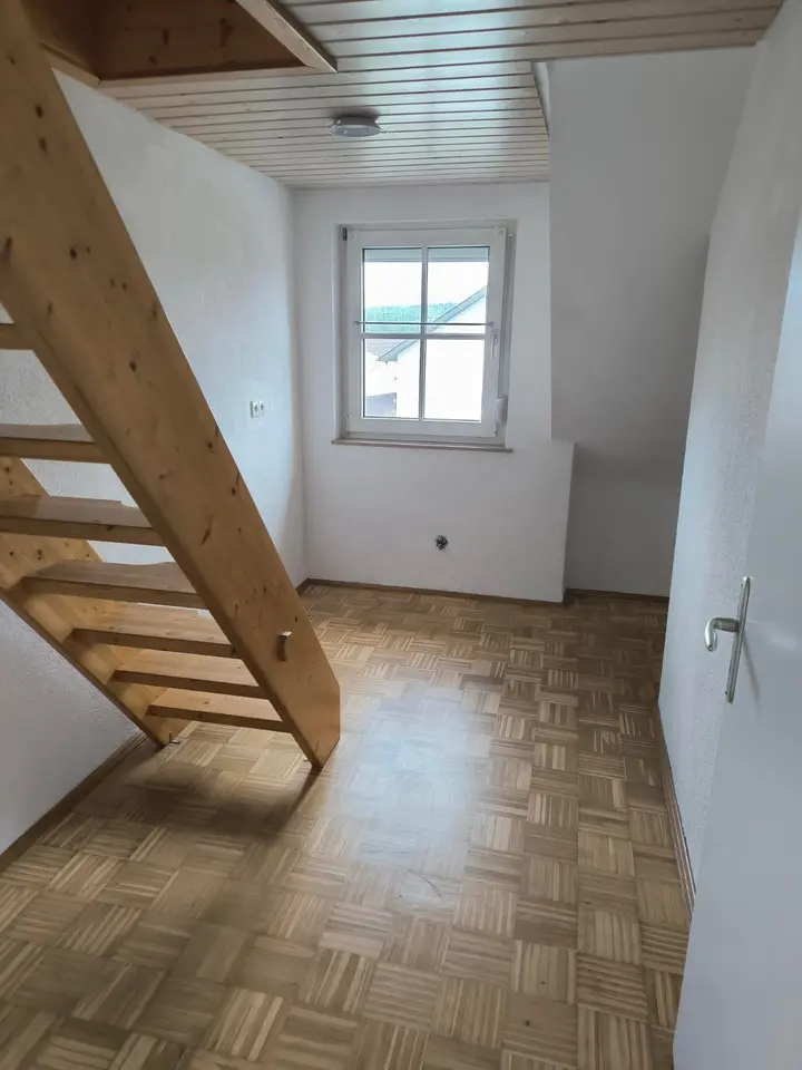 6 Zimmer Wohnung mit 115 m² in Mosbach – Bild 9