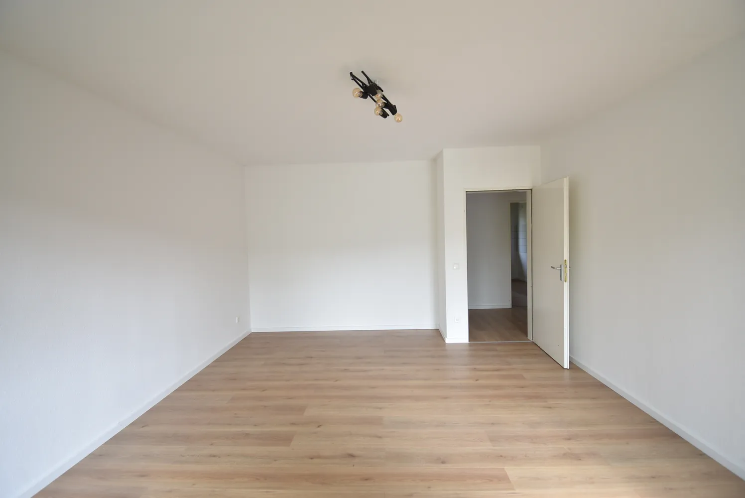 3 Zimmer Wohnung mit 73 m² in Duisburg – Bild 2