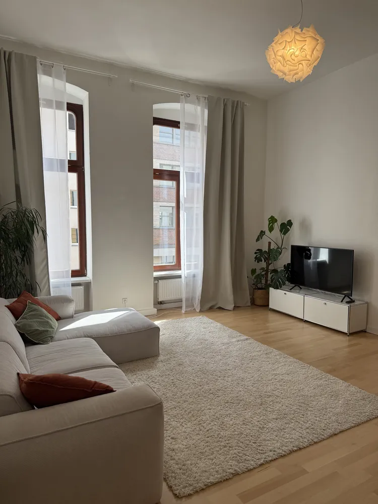 2 Zimmer Wohnung mit 75 m² in Berlin – Bild 1