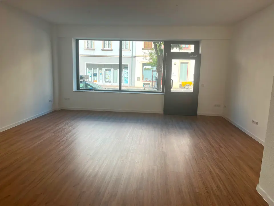2 Zimmer Wohnung mit 65 m² in Dresden – Bild 2