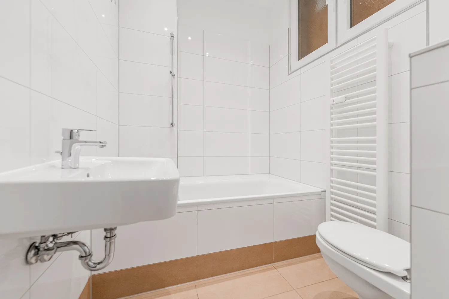 3 room apartment with 91 m² in Düsseldorf – Photo 3
