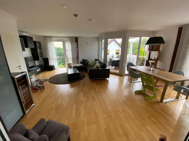 4 Zimmer Wohnung mit 120 m² in München – Bild 2