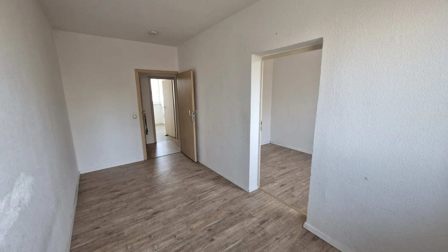4 Zimmer Wohnung mit 69 m² in Magdeburg – Bild 12