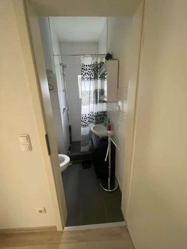 2 Zimmer Wohnung mit 17 m² in Duisburg – Bild 9