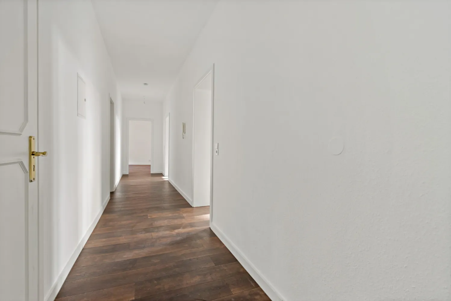 7 Zimmer Wohnung mit 158 m² in Halle (Saale) – Bild 4