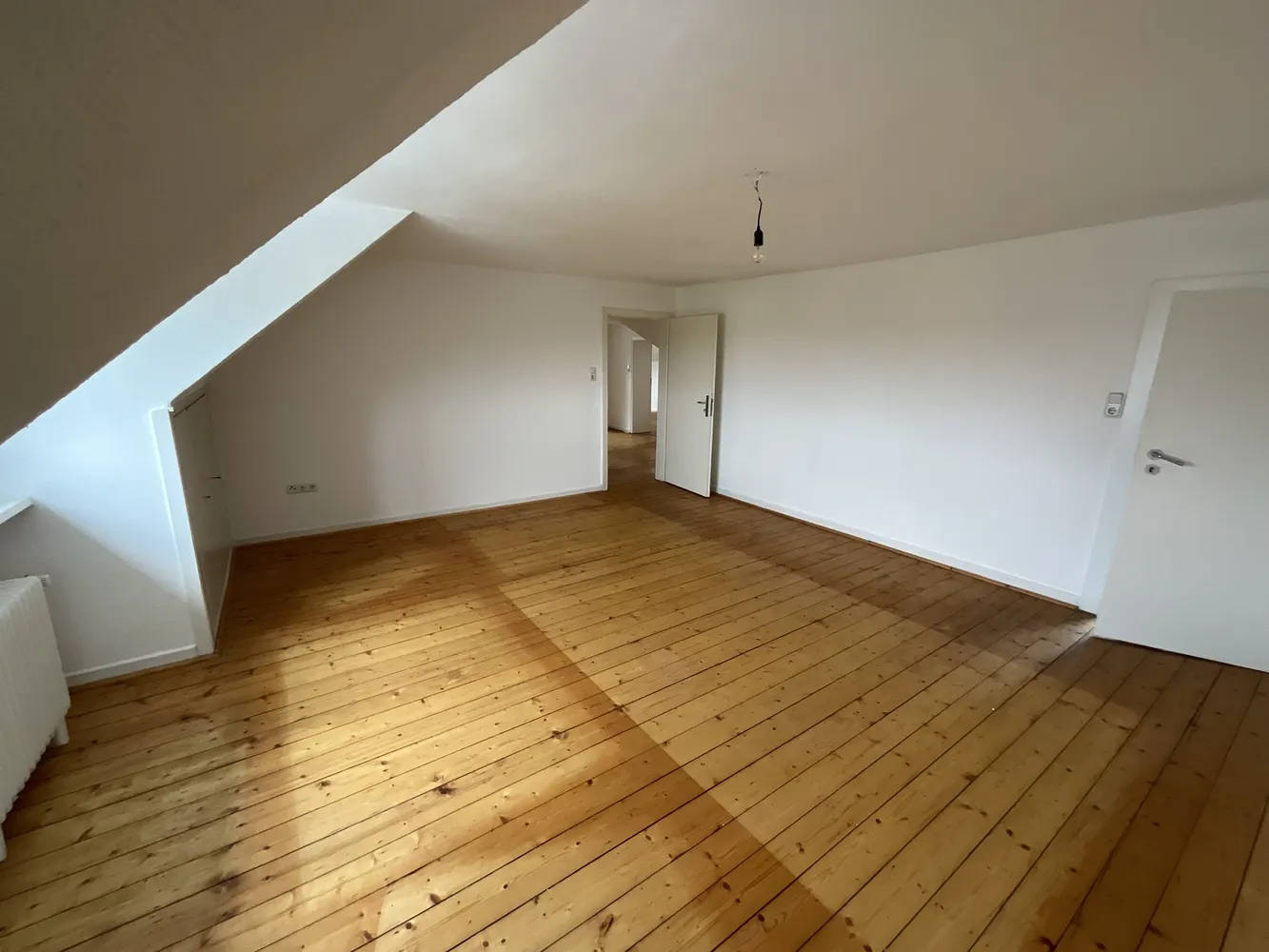 6 Zimmer Wohnung mit 190 m² in Dortmund – Bild 2