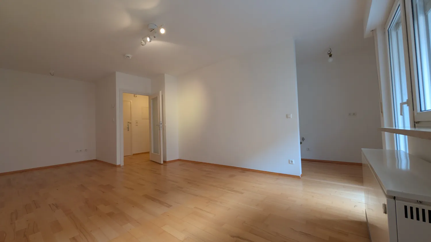 1 room apartment with 33 m² in Munich – Photo 2